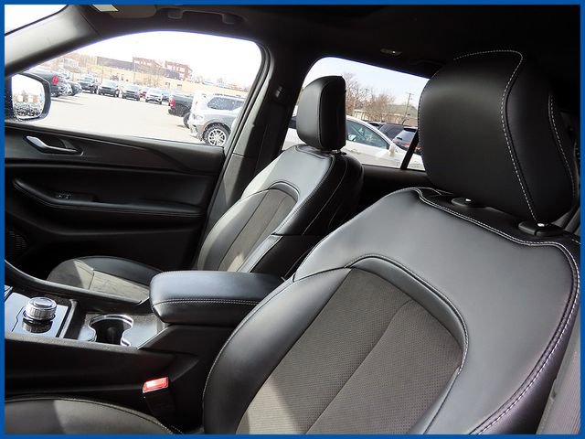 Certified 2025 Jeep Grand Cherokee Altitude image 13