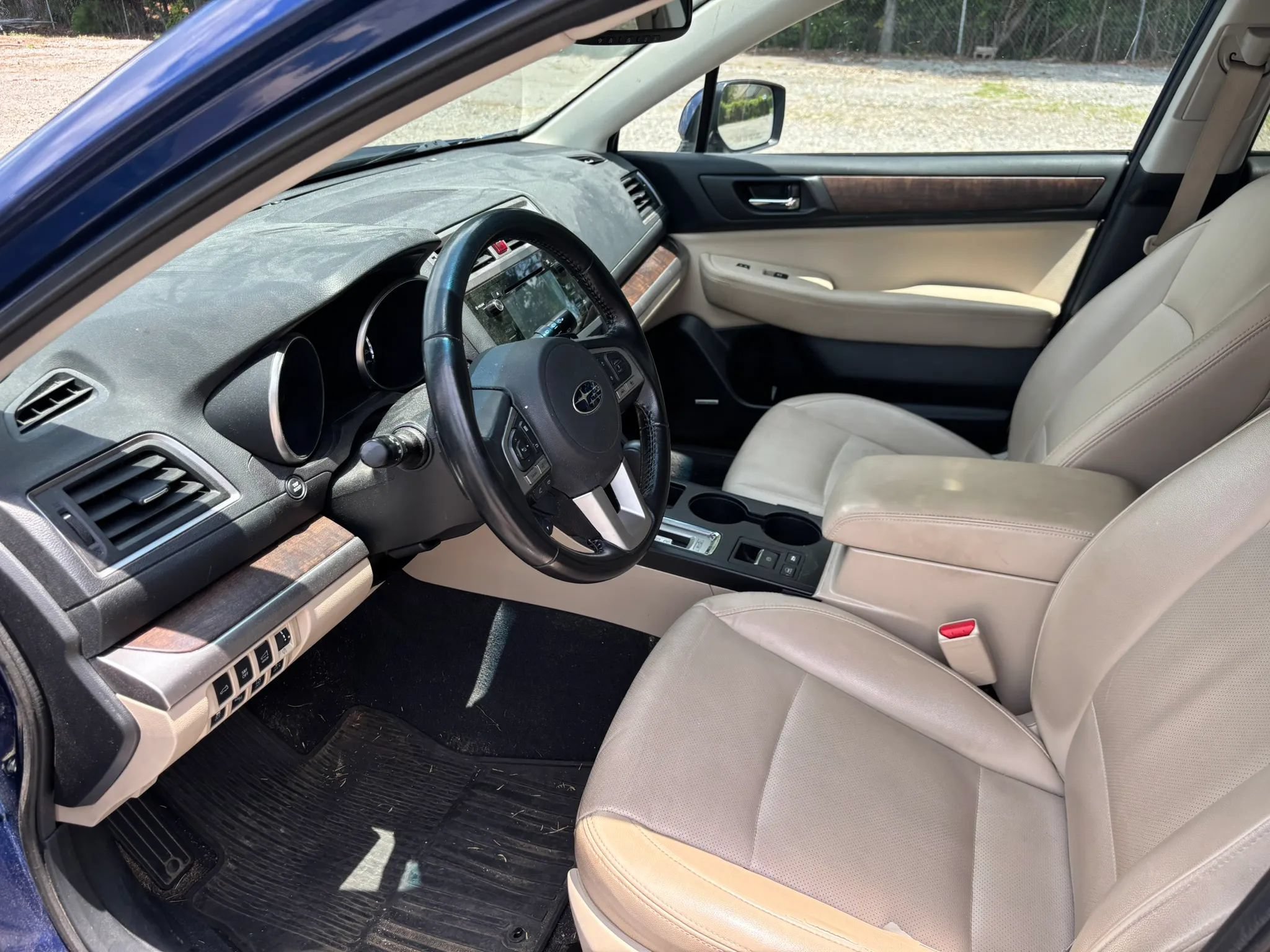 Used 2016 Subaru Outback 2.5i Limited AWD/4WD image 10
