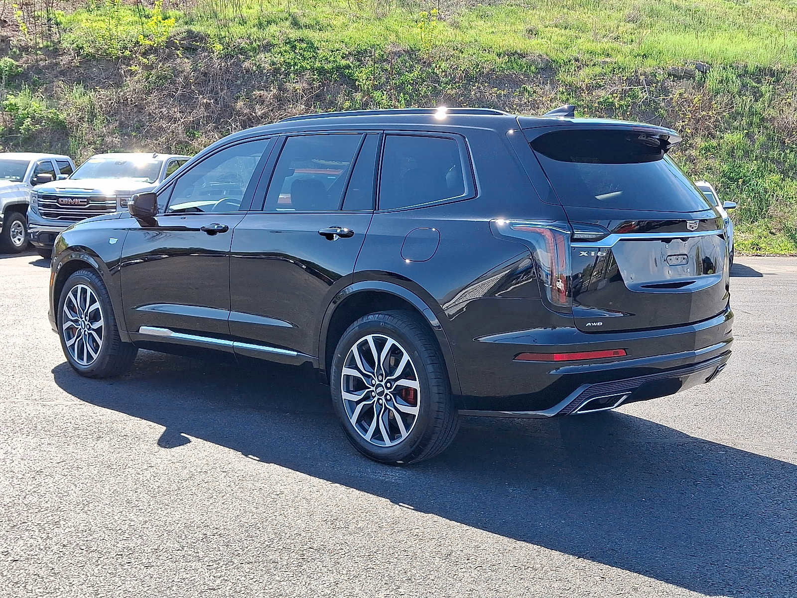 Used 2024 Cadillac XT6 Sport w/ Technology Package image 4