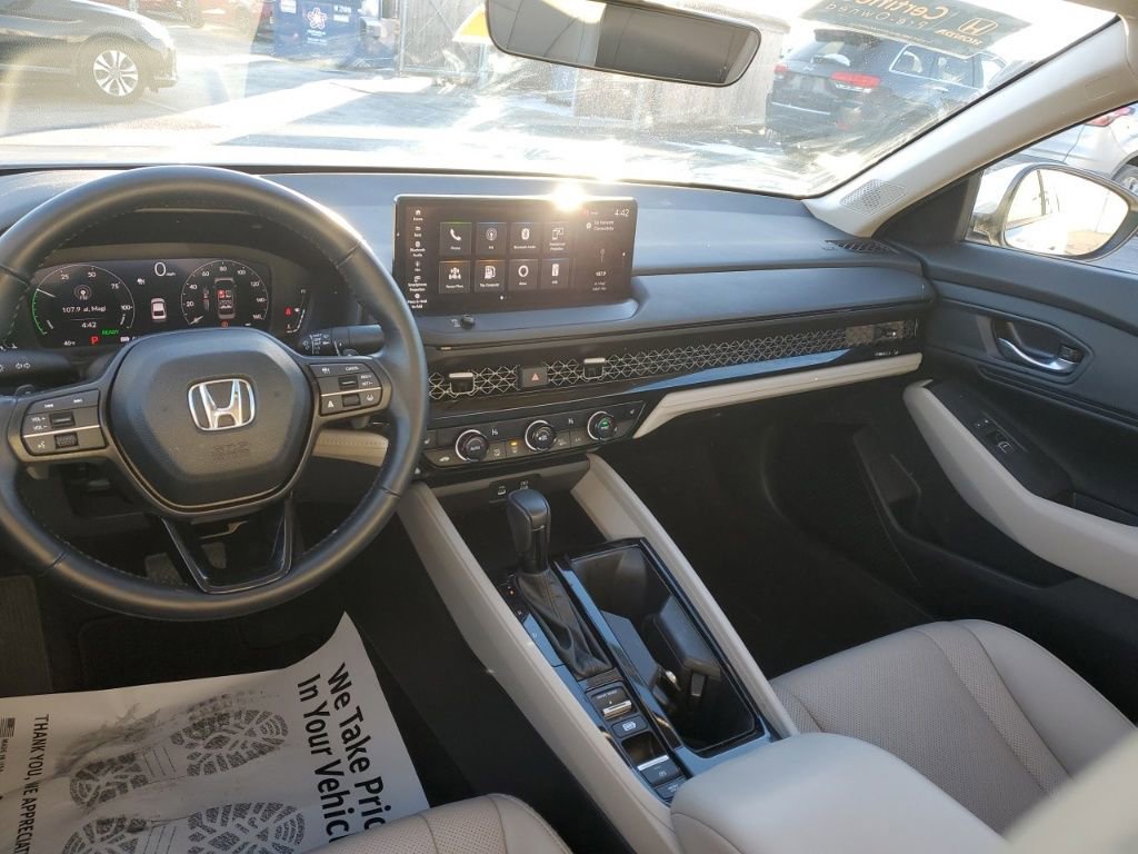Certified 2024 Honda Accord EX-L image 28