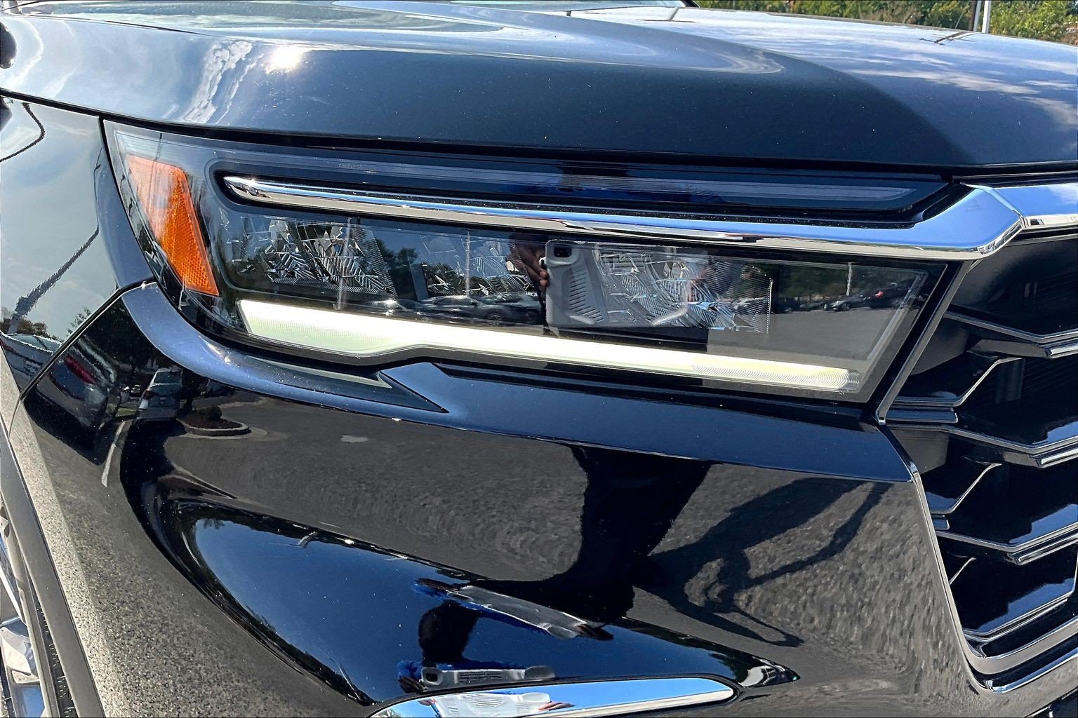 Used 2025 Honda Pilot Elite image 32