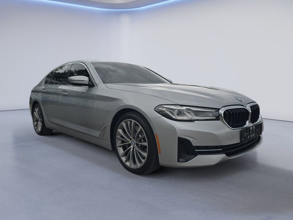 Used 2021 BMW 530i xDrive w/ Premium Package AWD/4WD image 7