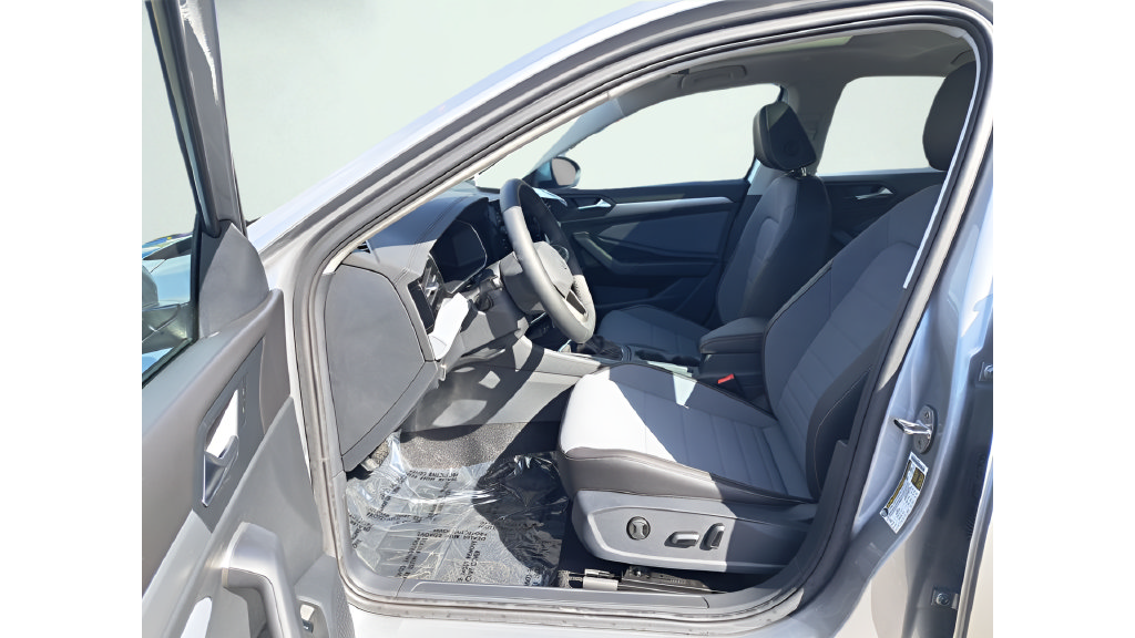 New 2026 Volkswagen Jetta SE FWD image 9