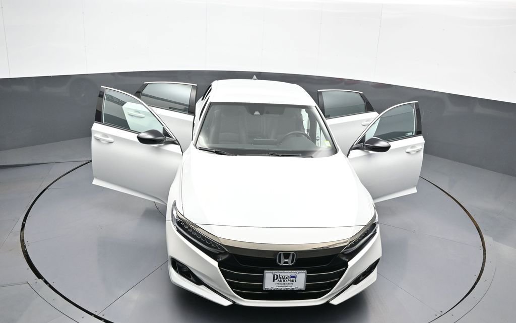 Used 2022 Honda Accord Sport image 45