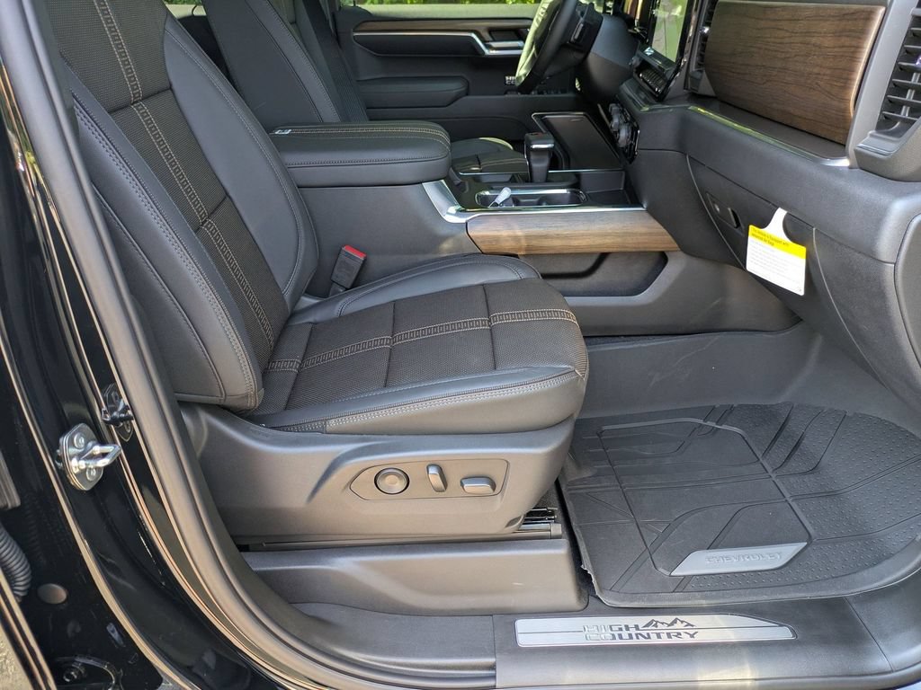 New 2026 Chevrolet Silverado 1500 High Country AWD/4WD image 39