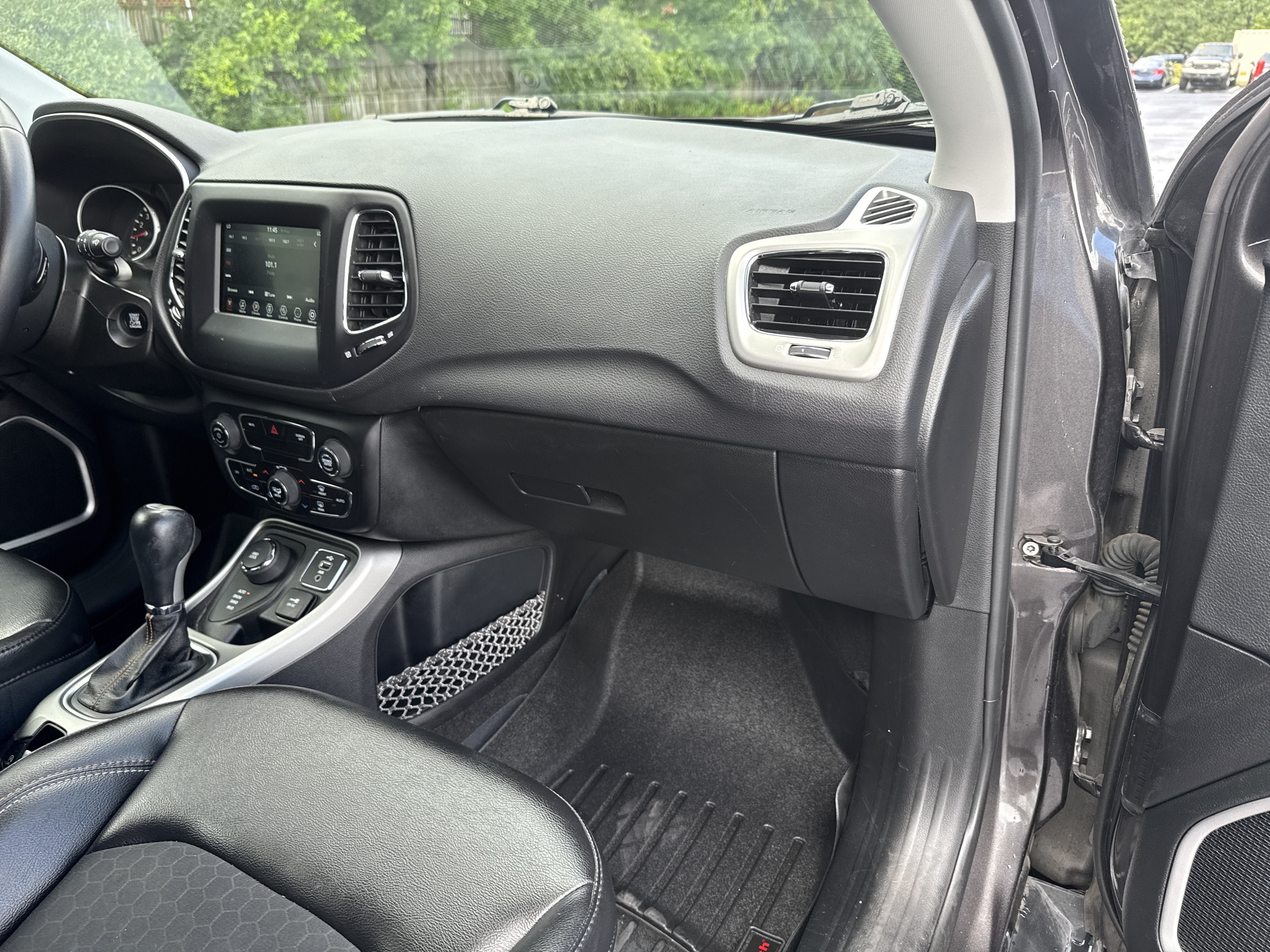 Used 2018 Jeep Compass Latitude w/ Popular Equipment Group AWD/4WD image 23