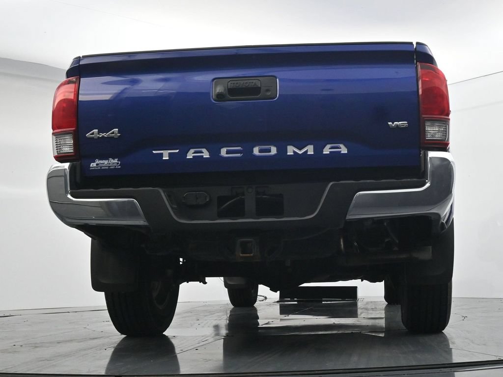 Used 2022 Toyota Tacoma SR5 AWD/4WD image 21