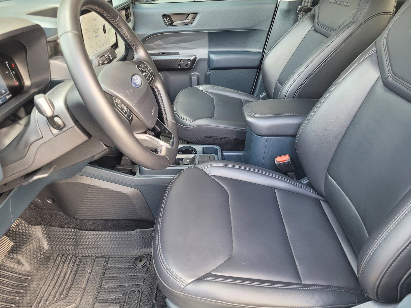 Certified 2025 Ford Maverick Lariat w/ Black Appearance Package AWD/4WD image 21