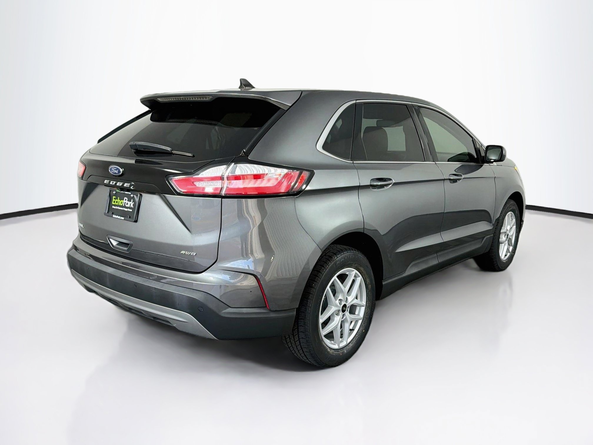 Used 2023 Ford Edge SEL w/ Cargo Accessory Package AWD/4WD image 9