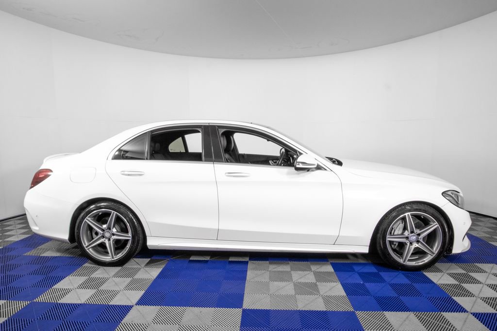 Used 2016 Mercedes-Benz C 300 Sedan image 3