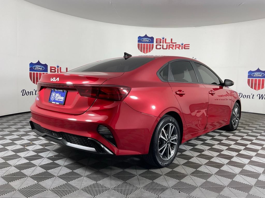 Used 2023 Kia Forte LXS w/ LXS Technology Package FWD image 3