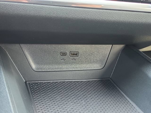 New 2026 Chevrolet Equinox RS w/ Convenience Package III FWD image 27