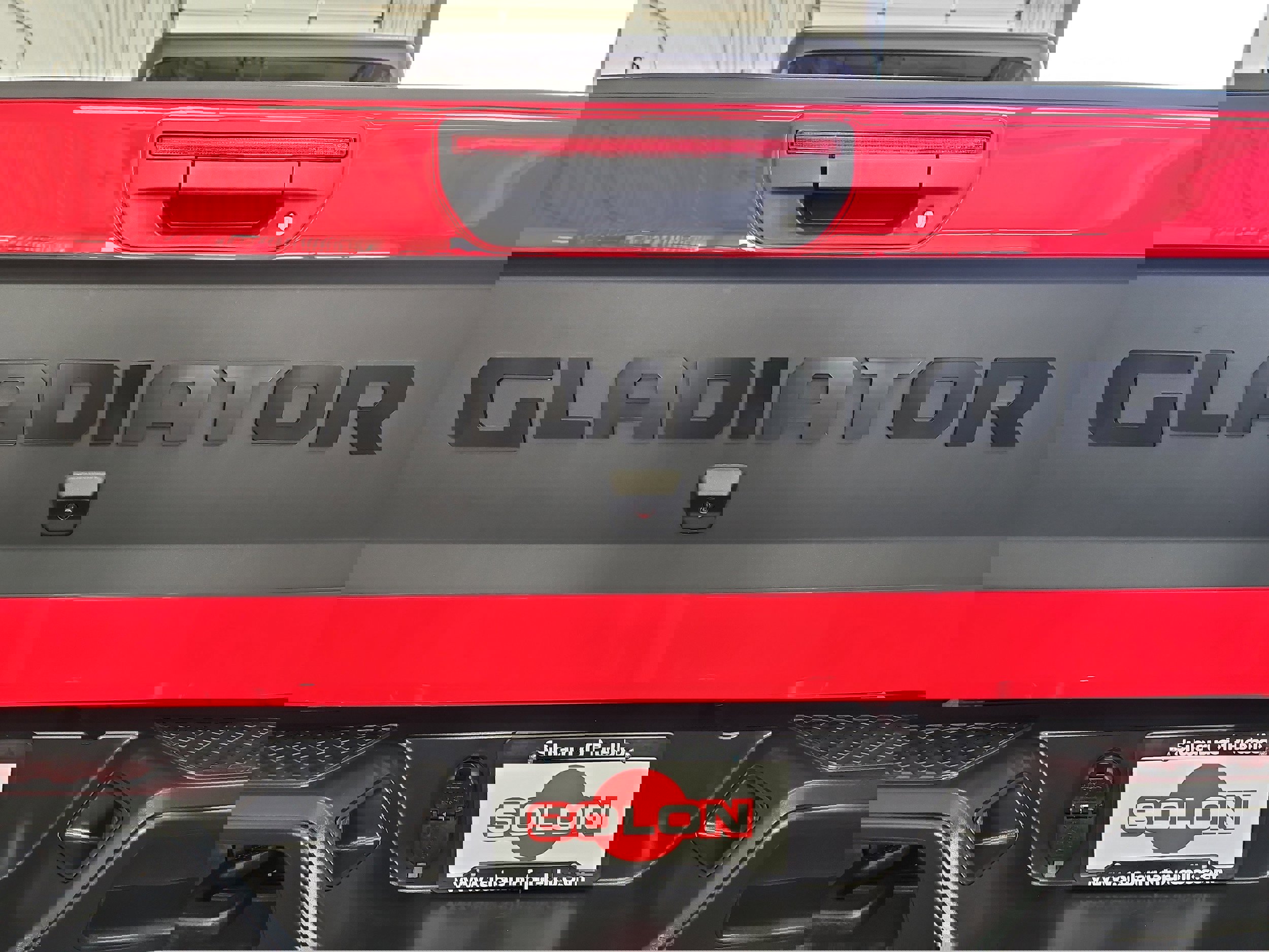 Used 2022 Jeep Gladiator Willys image 26