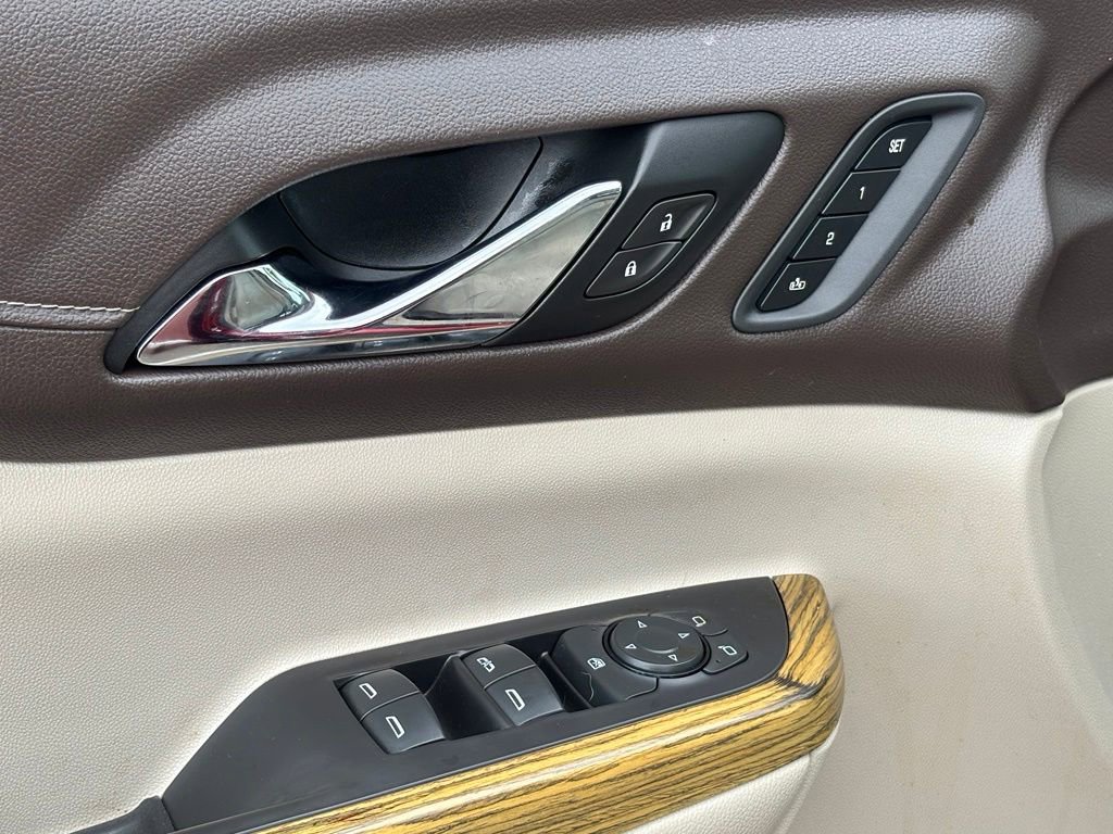Used 2019 GMC Acadia Denali w/ Technology Package FWD image 28