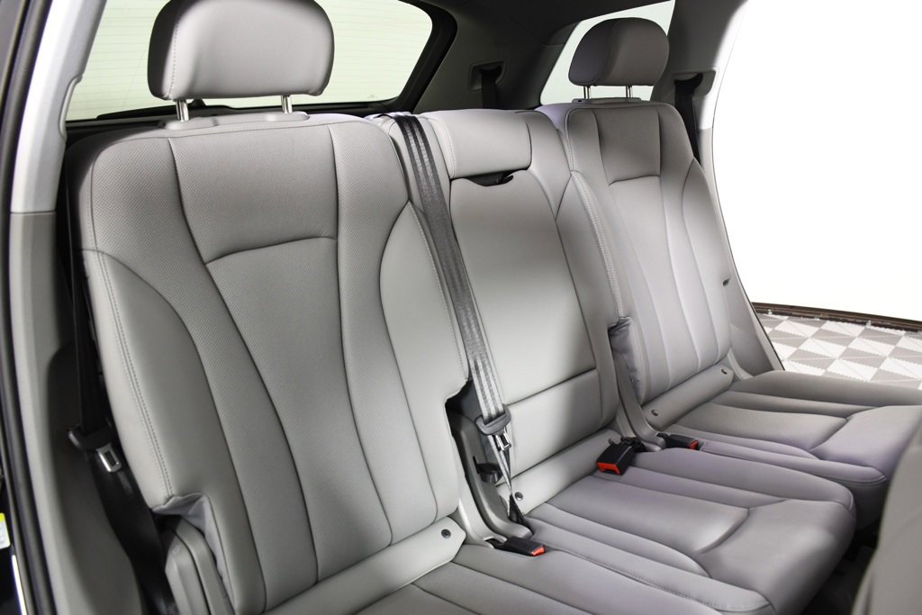 Used 2023 Audi Q7 3.0T Premium Plus image 23