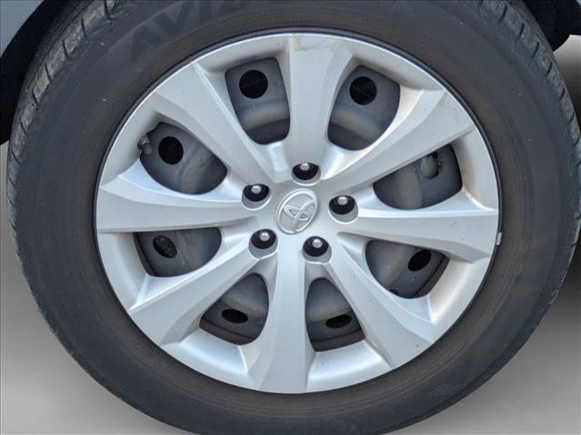 Used 2022 Toyota Corolla LE FWD image 15