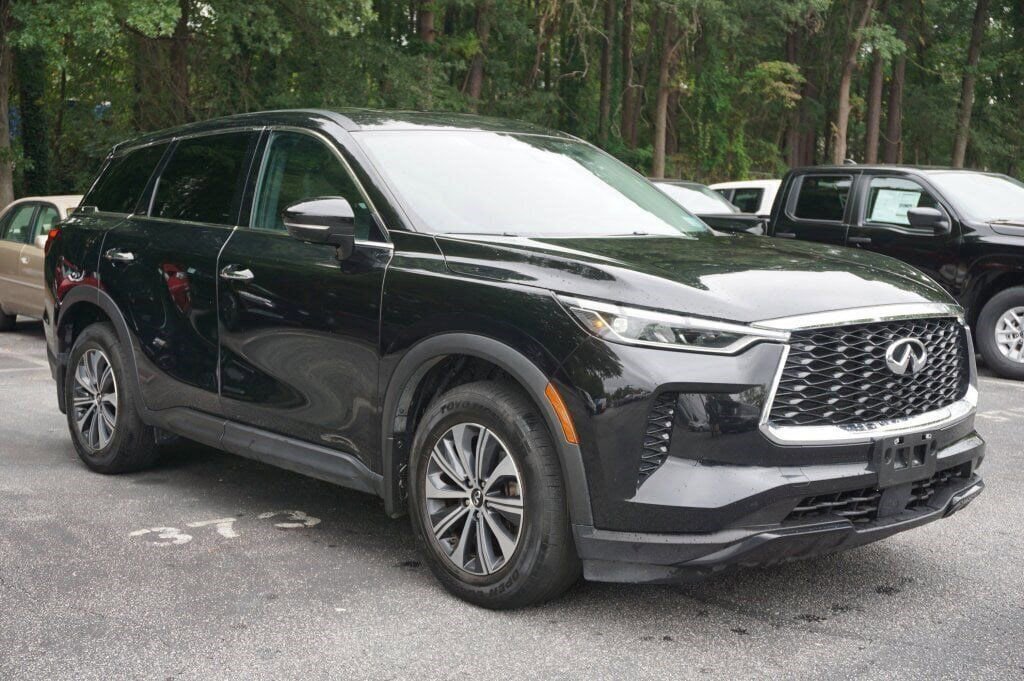 Used 2024 INFINITI QX60 Pure image 8