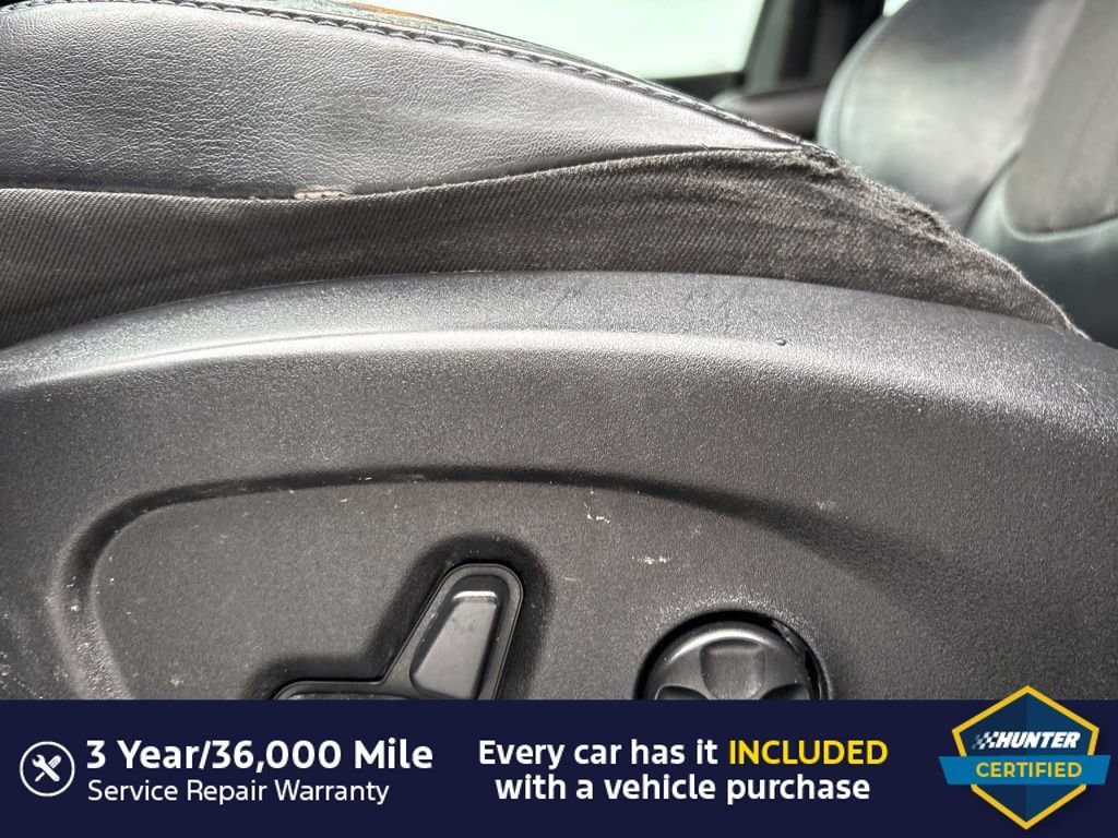 Used 2015 Chrysler 200 S w/ Comfort Group image 4