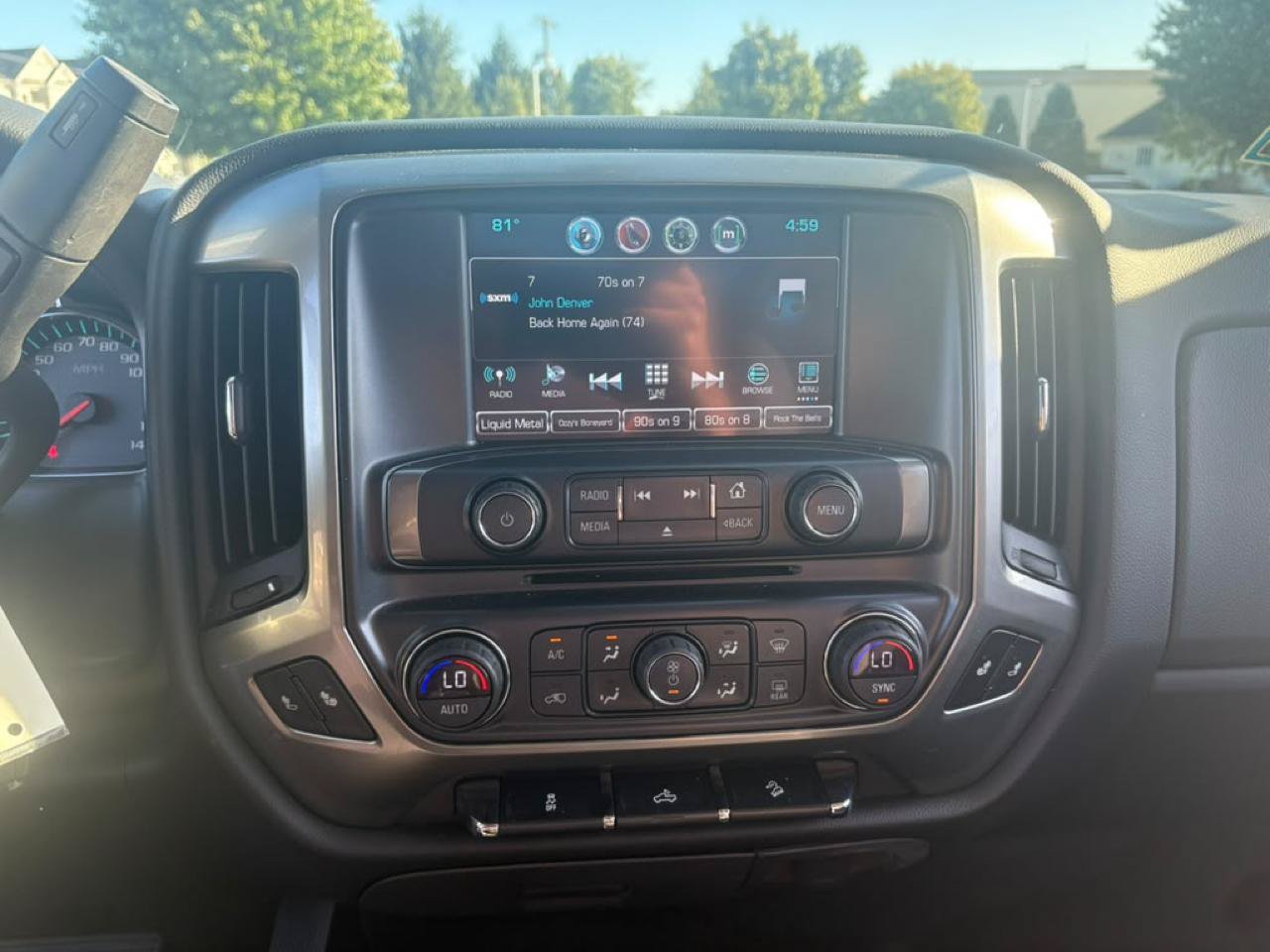 Used 2018 Chevrolet Silverado 1500 LT w/ All Star Edition AWD/4WD image 11