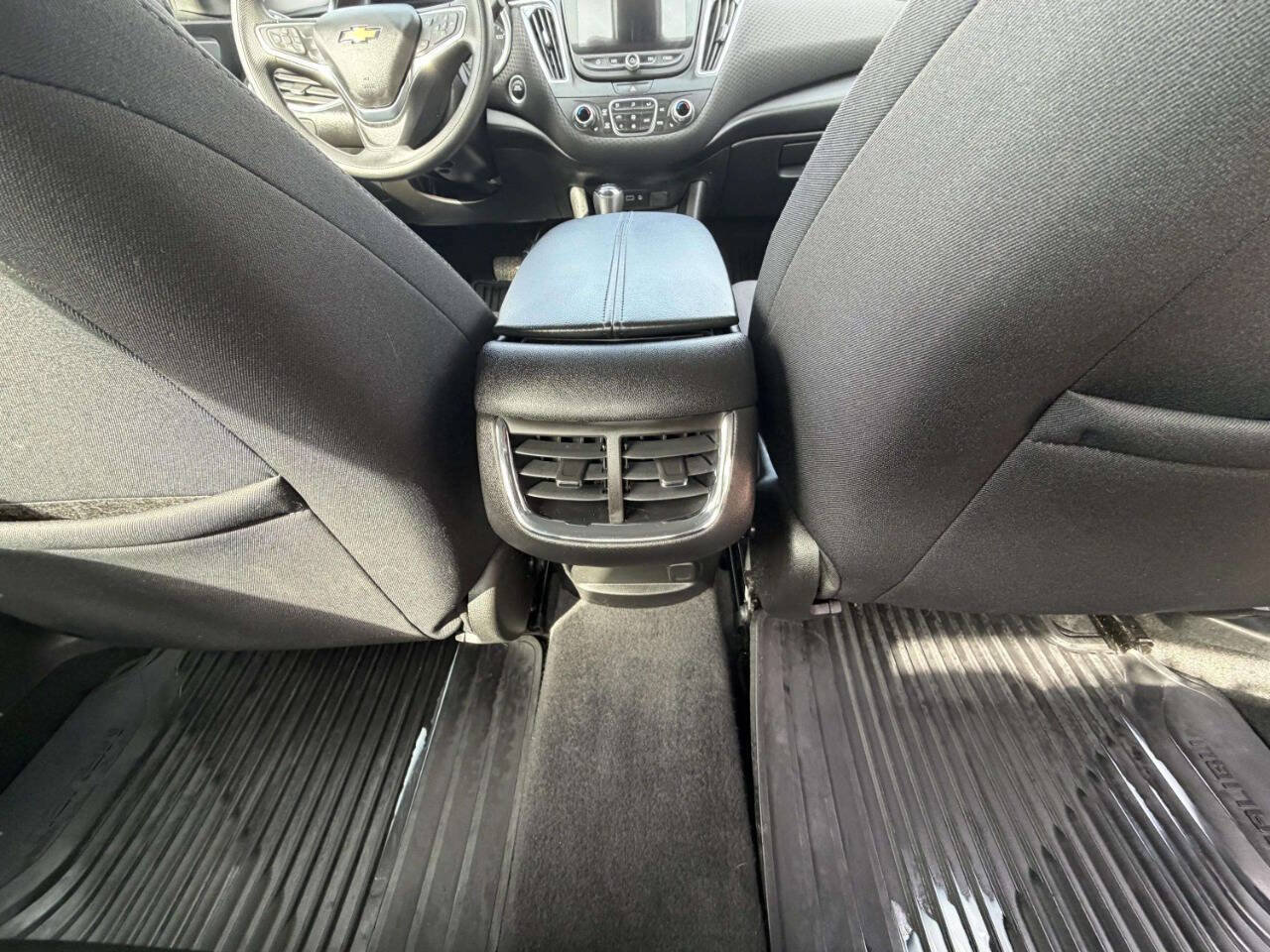 Used 2019 Chevrolet Malibu LT w/ LPO, Convenience Package 2 FWD image 24