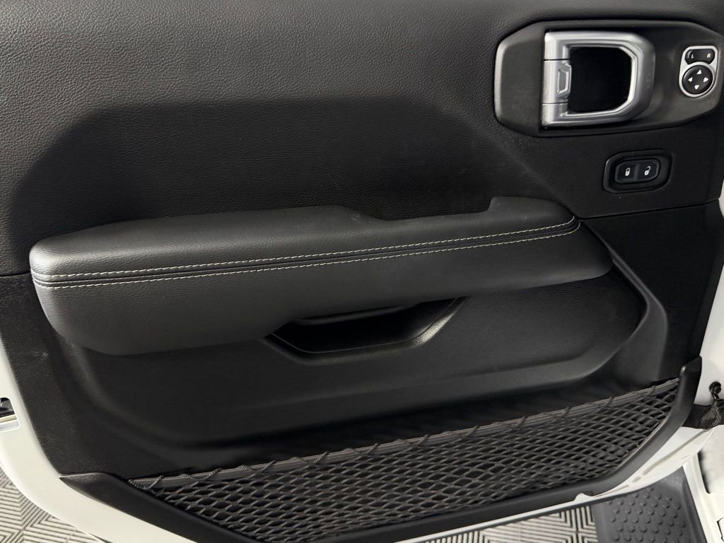 Used 2023 Jeep Wrangler Unlimited Sahara w/ Cold Weather Group image 24