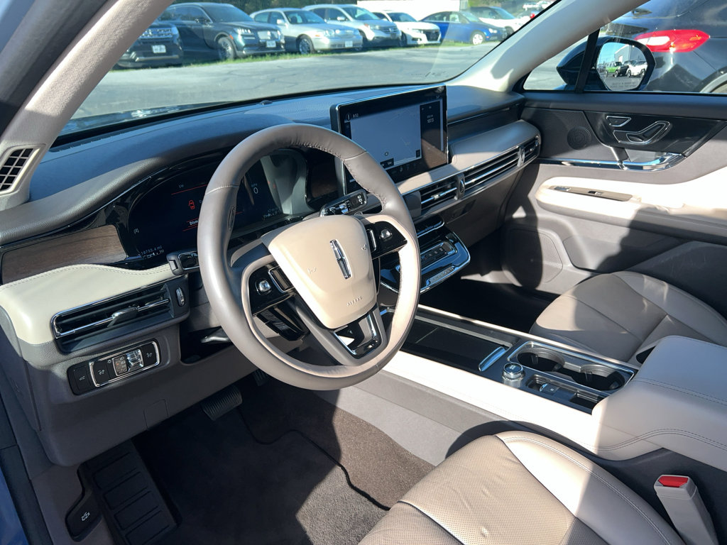 Certified 2023 Lincoln Corsair Reserve image 11