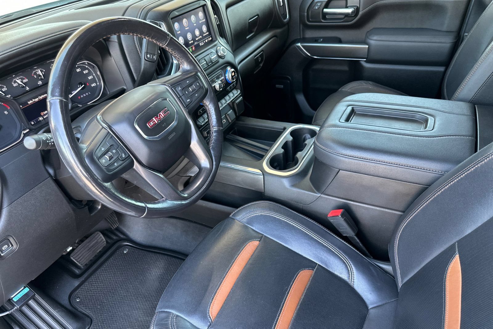 Certified 2022 GMC Sierra 2500 AT4 w/ AT4 Preferred Package AWD/4WD image 10