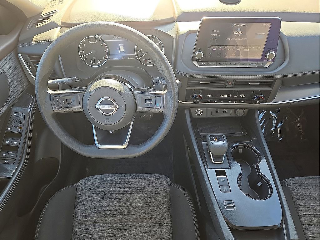 Used 2023 Nissan Rogue SV image 17