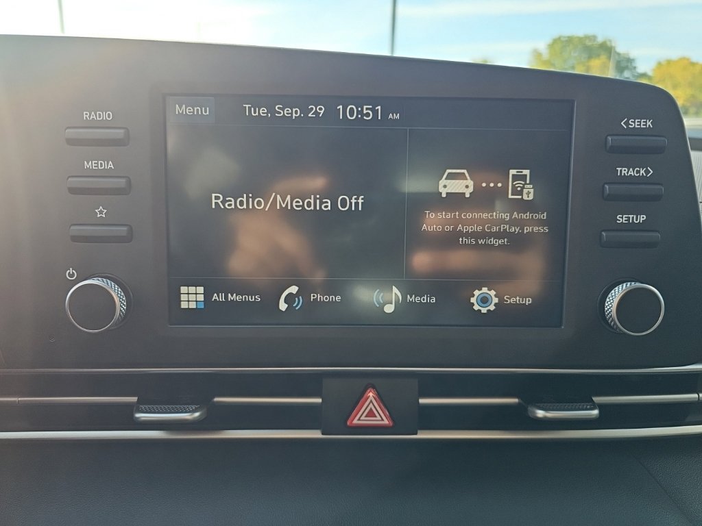 New 2026 Hyundai Elantra SE FWD image 18