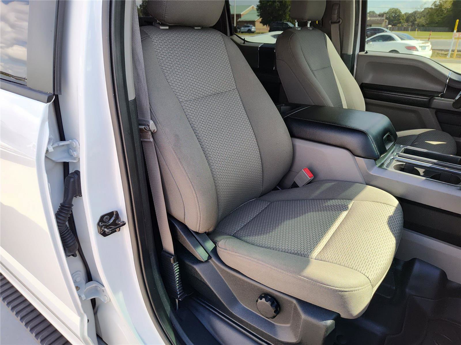 Used 2019 Ford F150 XLT w/ Trailer Tow Package image 22