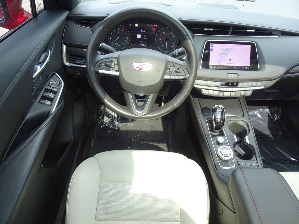 Certified 2023 Cadillac XT4 Sport image 14