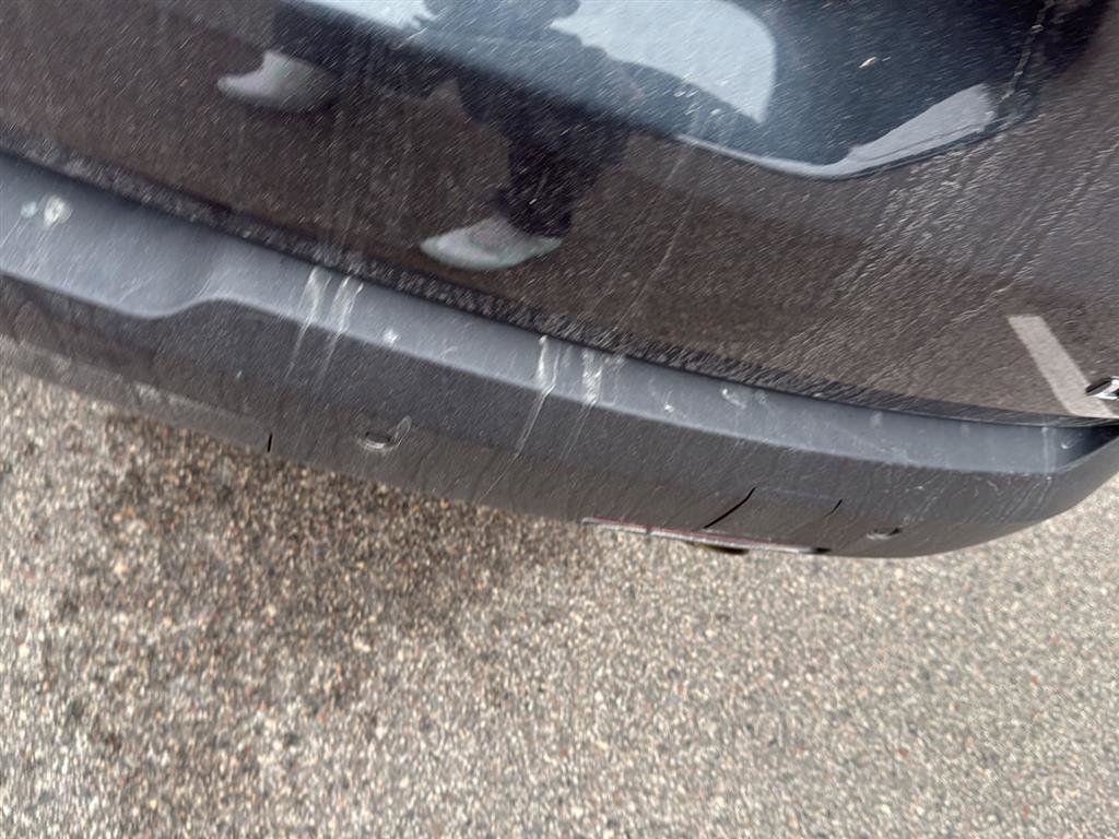 Used 2020 Chevrolet Traverse LT w/ LT Premium Package image 7