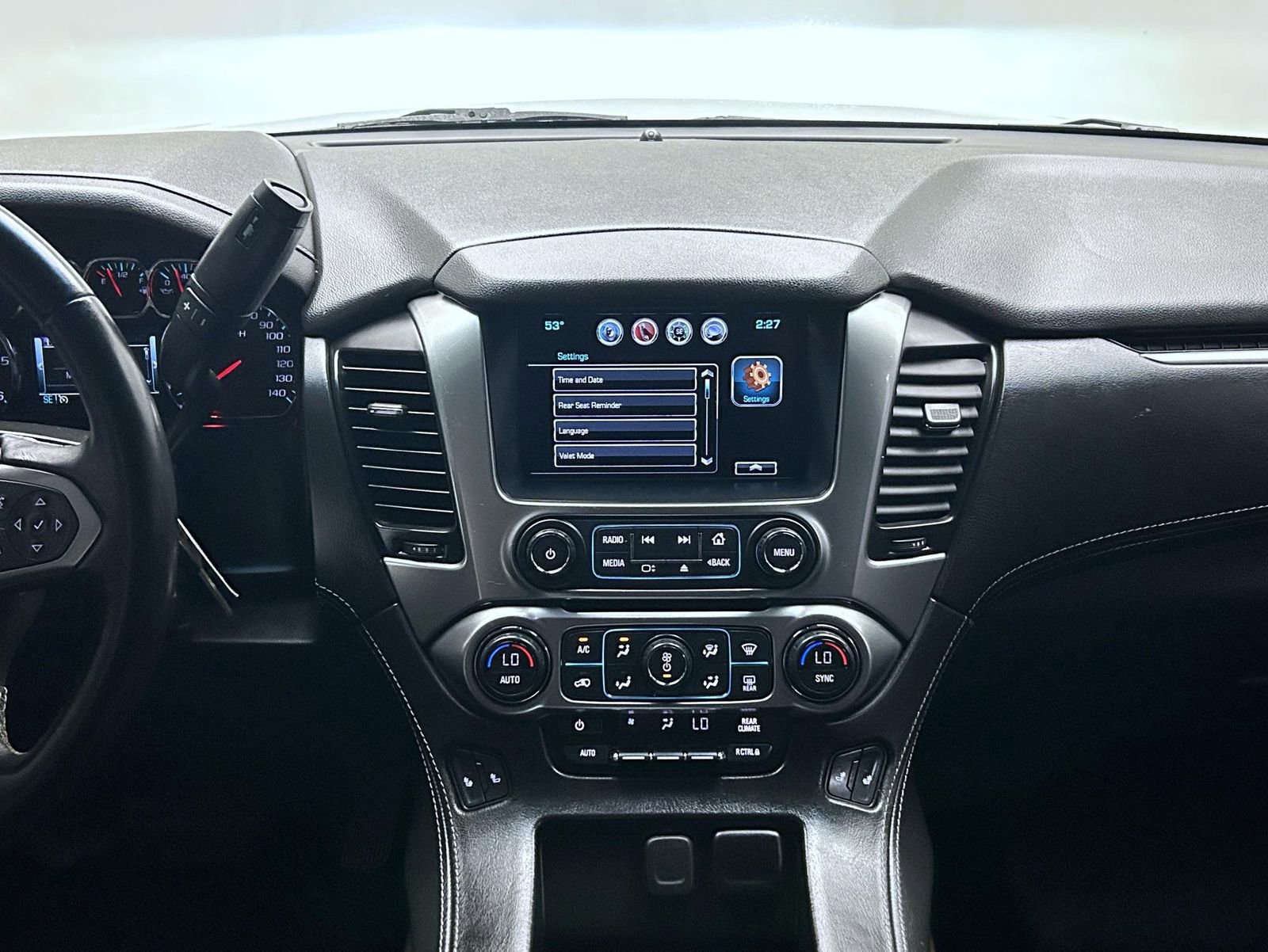 Used 2018 Chevrolet Suburban LT image 13