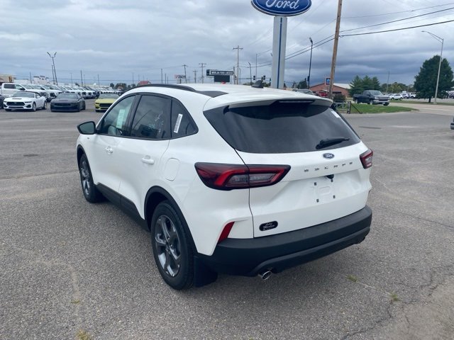 New 2026 Ford Escape ST-Line image 4