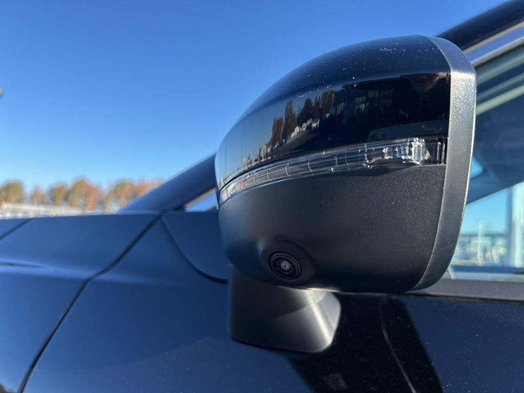 Used 2024 Nissan Rogue Platinum w/ Platinum Premium Package image 20