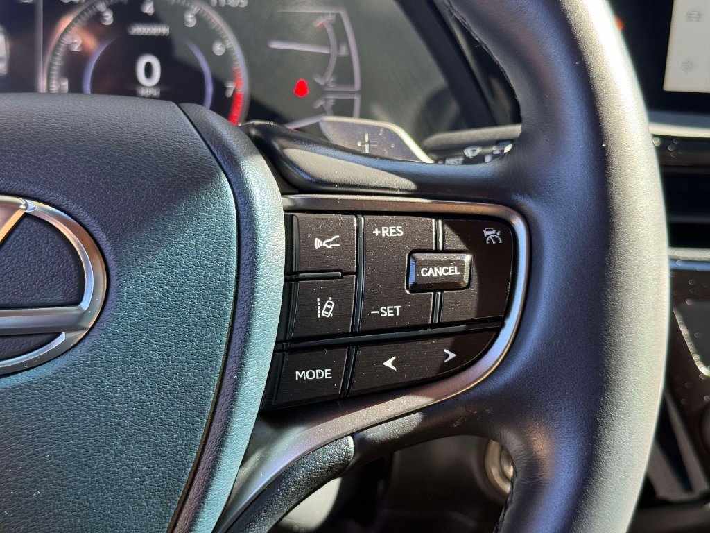 Used 2025 Lexus ES 350 w/ Premium Package FWD image 27
