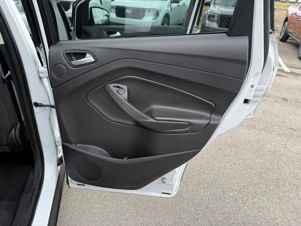 Used 2016 Ford Escape SE w/ Equipment Group 201A image 19