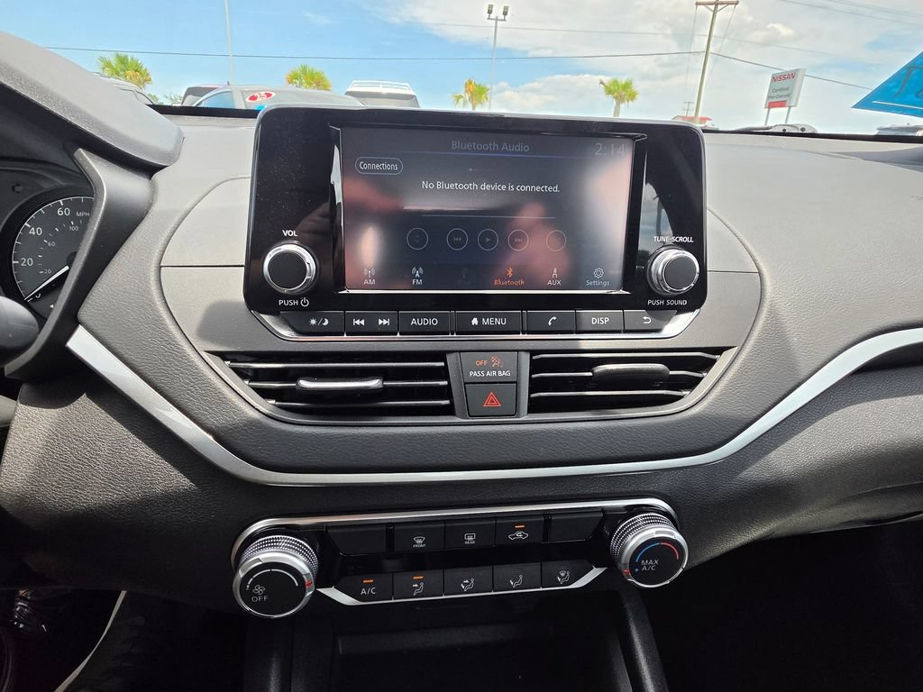 Certified 2024 Nissan Altima 2.5 S FWD image 19