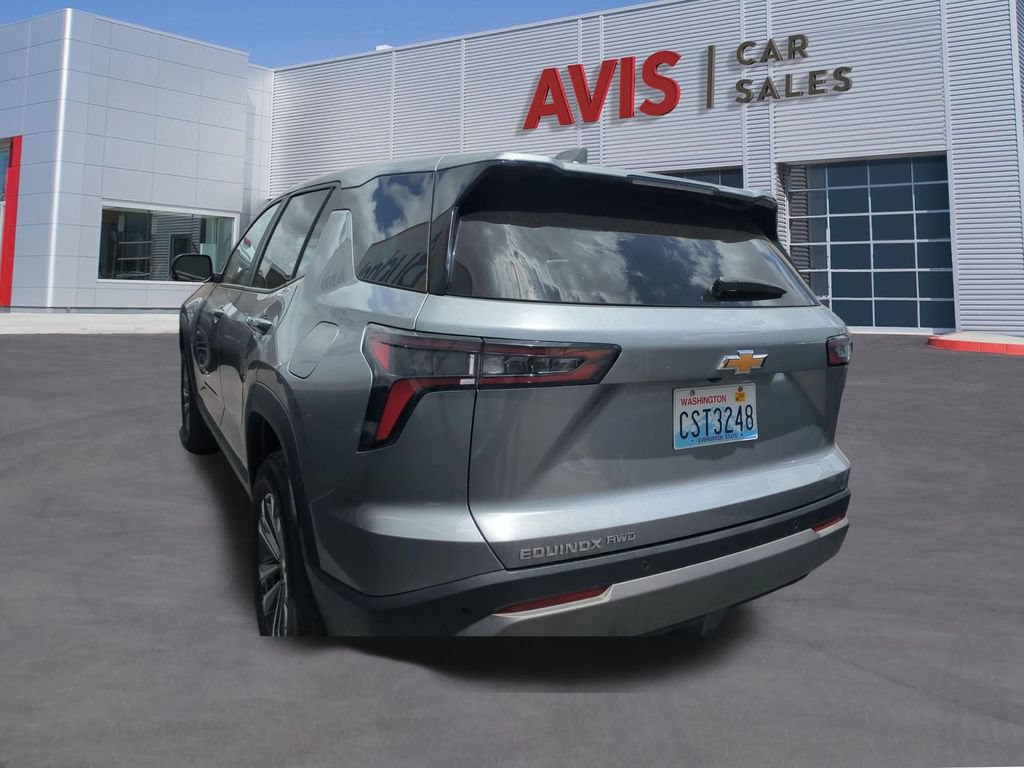 Used 2025 Chevrolet Equinox LT AWD/4WD image 7
