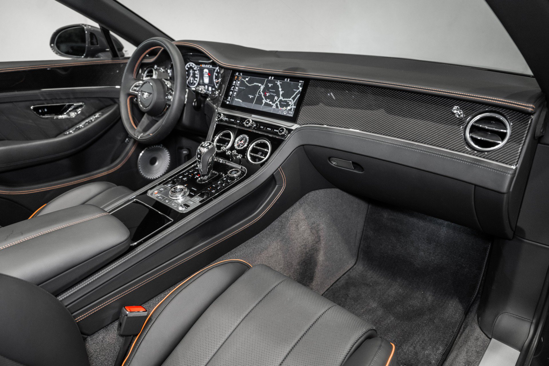 Certified 2024 Bentley Continental GT AWD/4WD image 4