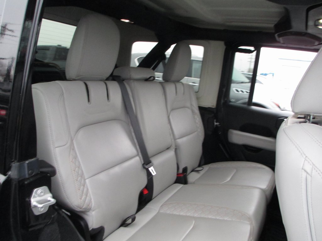 Used 2021 Jeep Wrangler Unlimited Sahara image 20