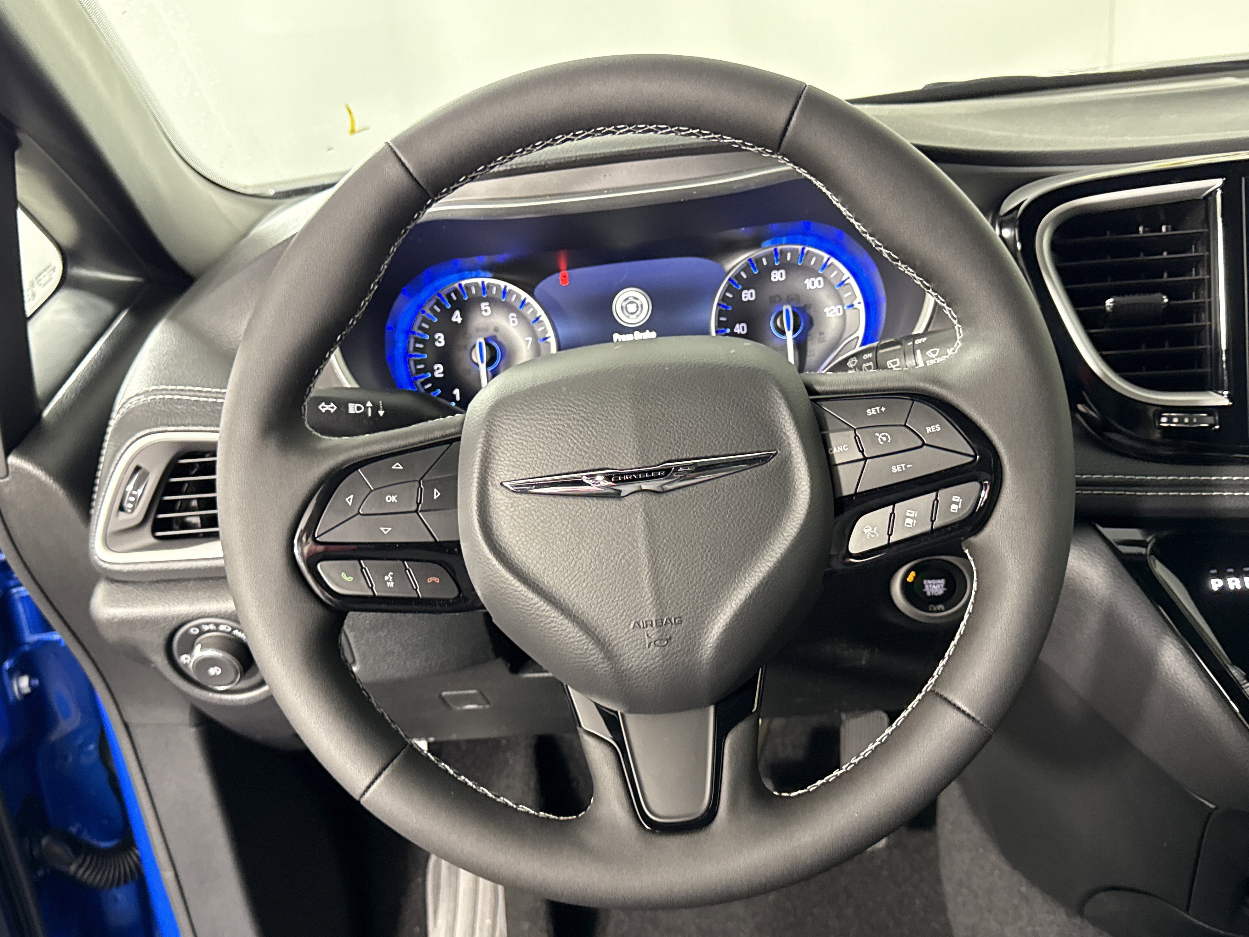 New 2026 Chrysler Pacifica Select image 25