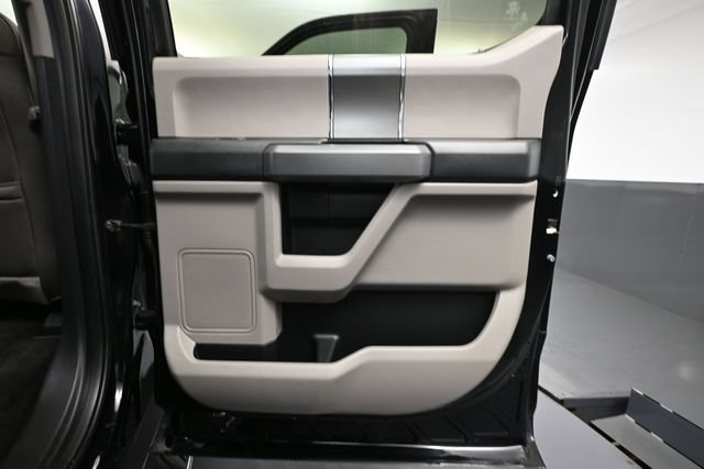 Used 2018 Ford F150 XLT w/ Equipment Group 302A Luxury AWD/4WD image 32