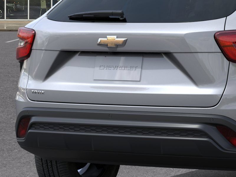 New 2026 Chevrolet Trax LS w/ LS Convenience Package FWD image 14