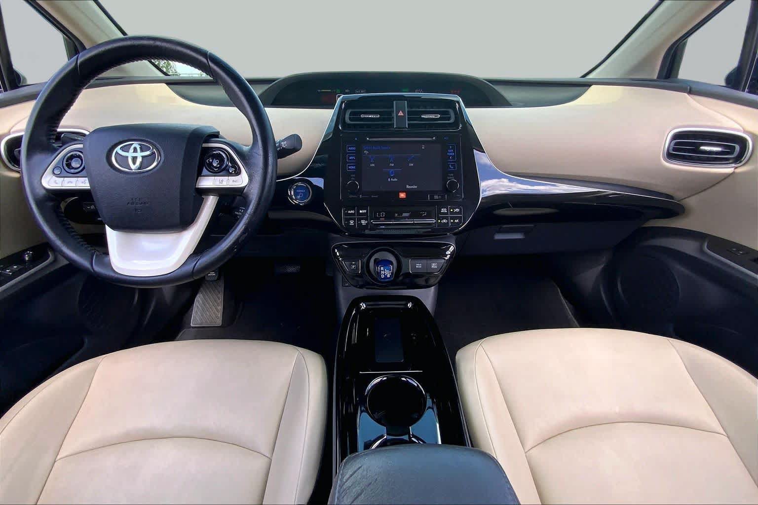 Used 2017 Toyota Prius Four w/ Advanced Technology Package FWD image 15