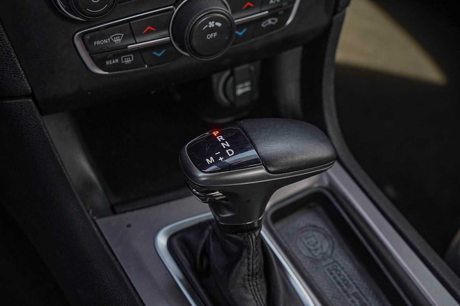 Used 2019 Dodge Charger SXT image 19