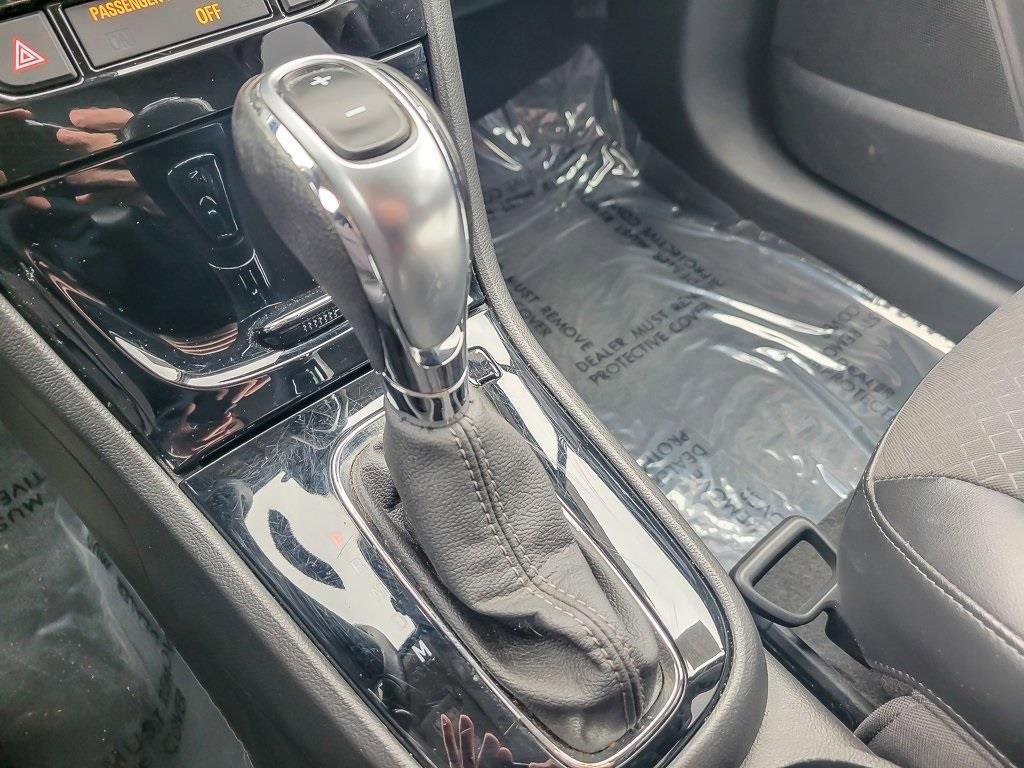 Used 2018 Buick Encore Preferred image 16