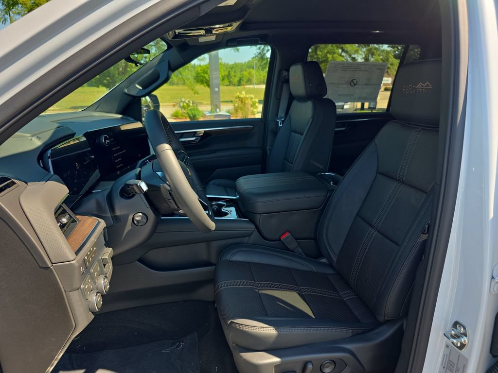New 2026 Chevrolet Suburban High Country w/ Sun And Tow Package AWD/4WD image 9