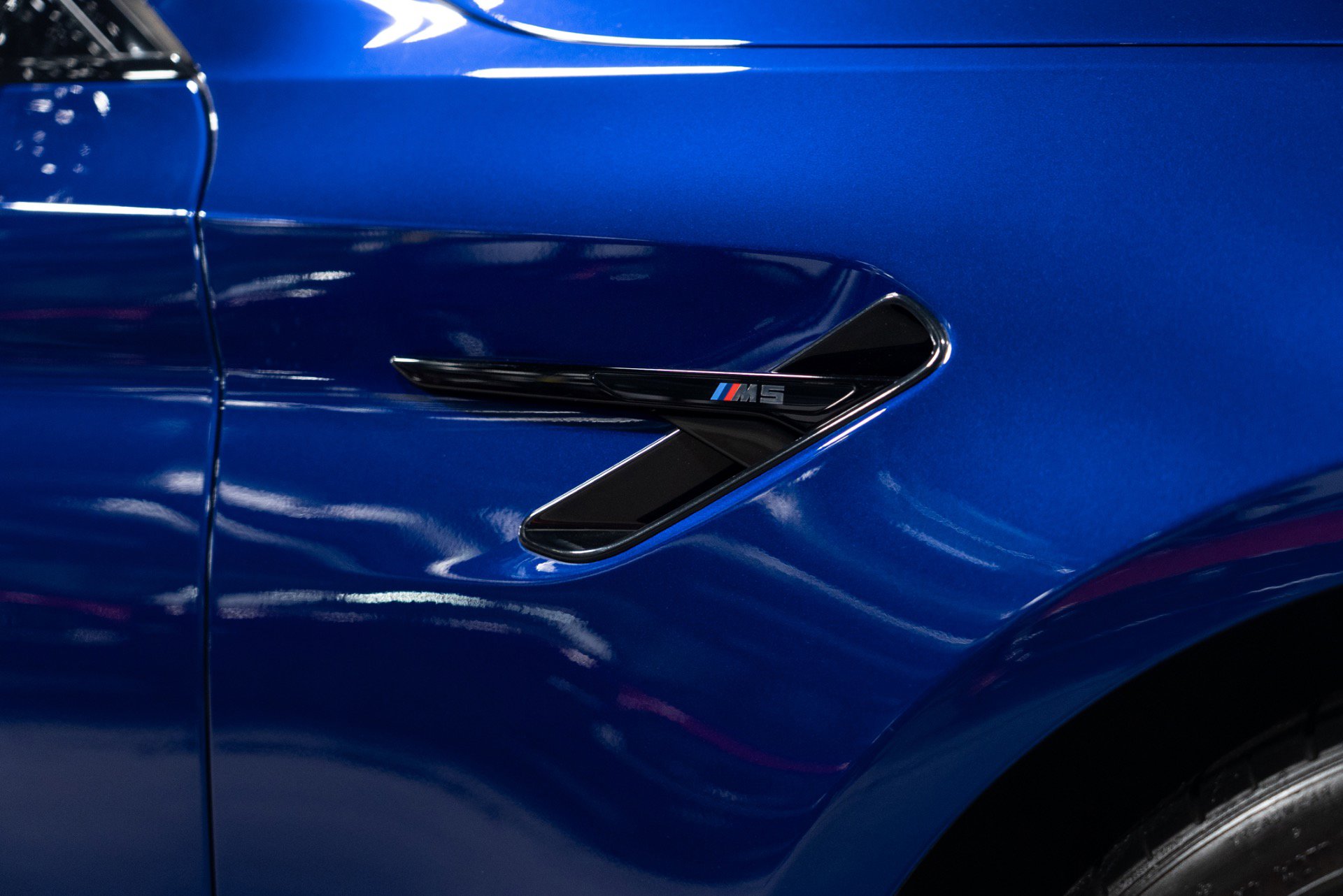 Used 2019 BMW M5 w/ Executive Package image 19