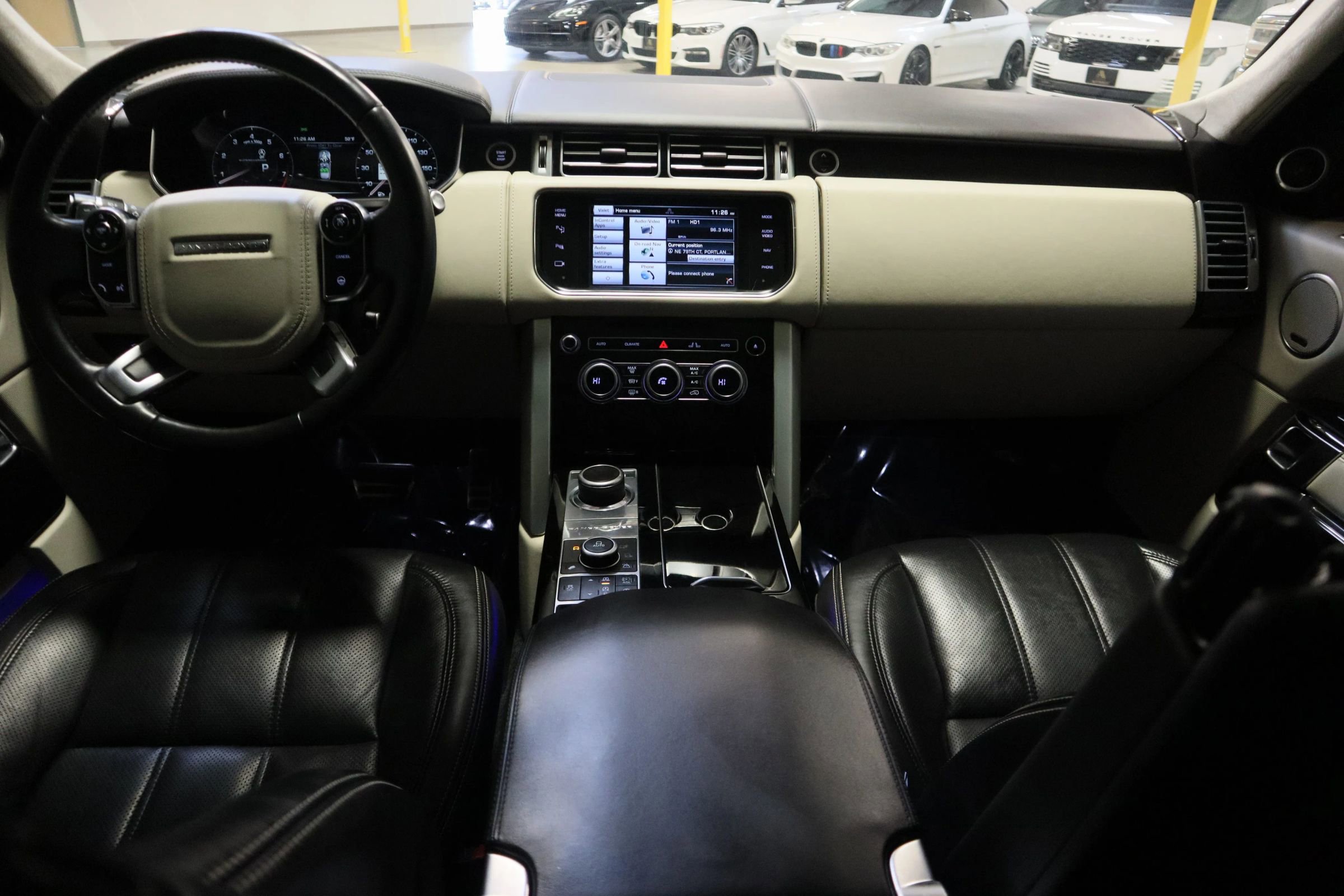 Used 2015 Land Rover Range Rover Autobiography image 12